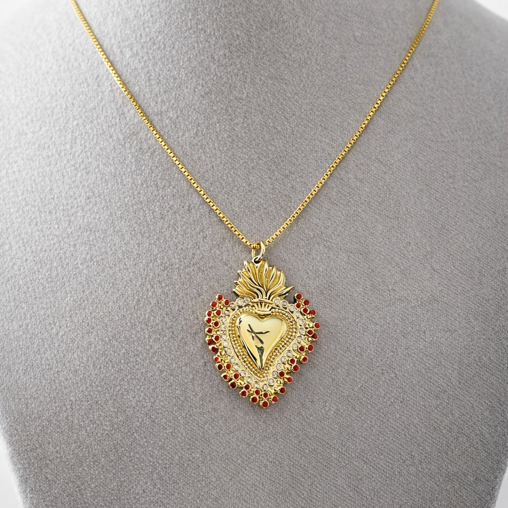 Gold sacrednheart pendant necklace