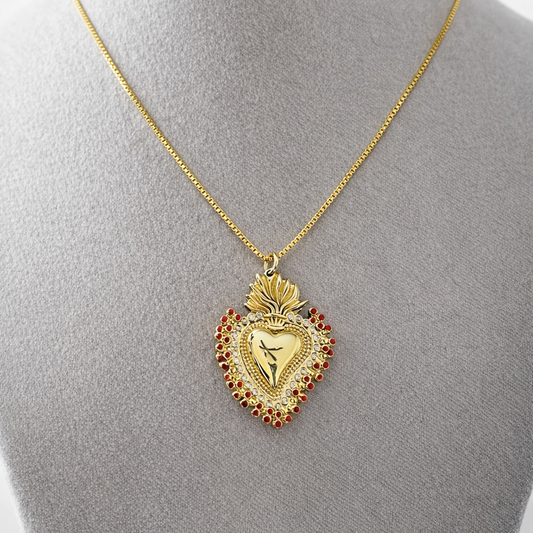 Gold sacrednheart pendant necklace