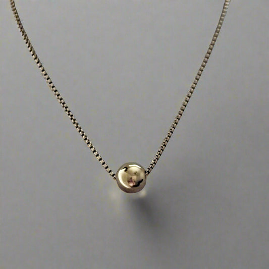Boule Necklace